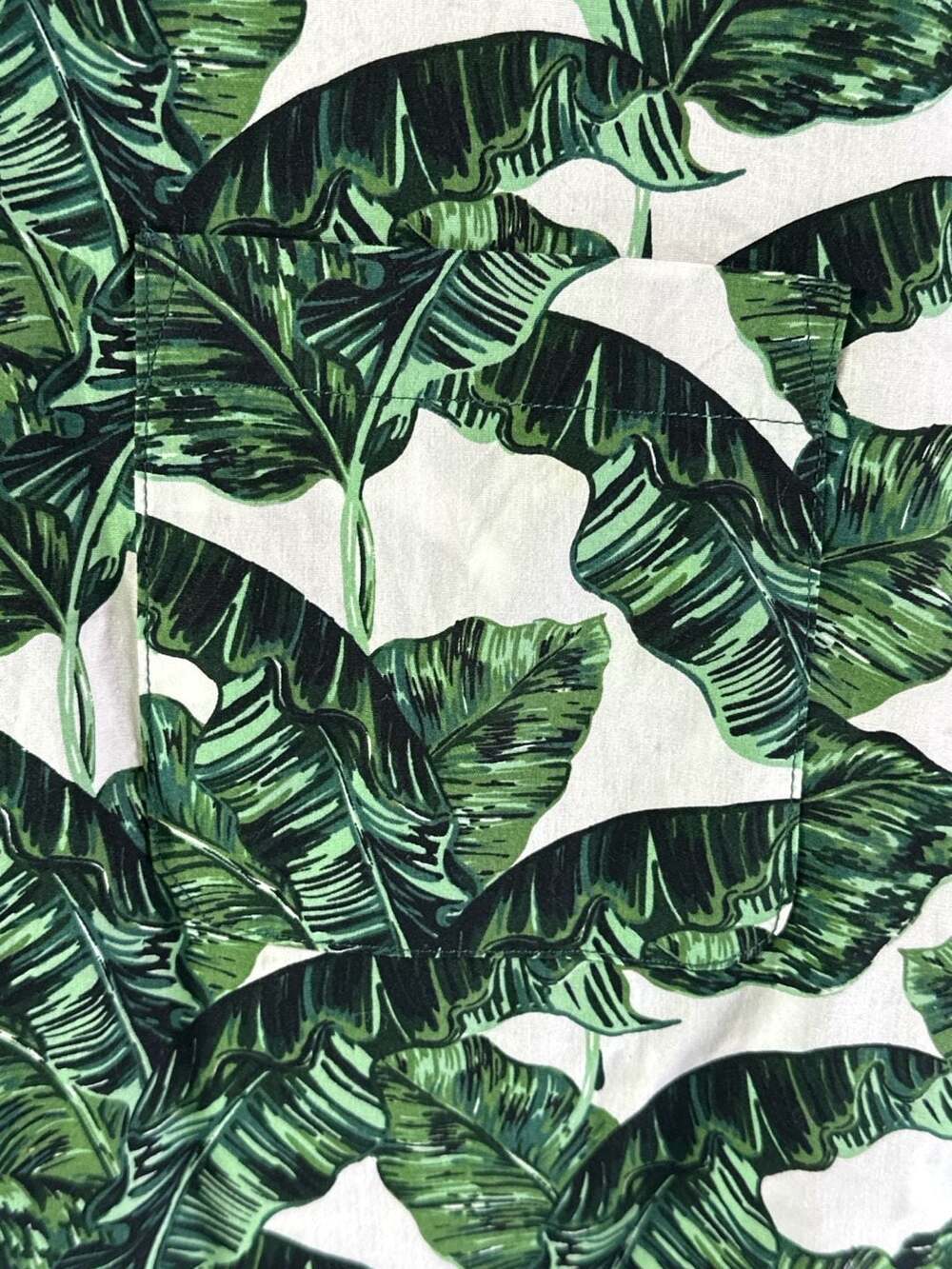 28 Palms Green Palm Leaf Print Relaxed Fit Hawaiian Shirt - Picture 4 of 5